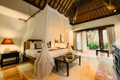 Deluxe Bedroom