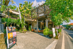 Samanera Bowl Parking Area